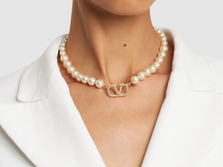 Valentino-Inspired Pearl Necklace