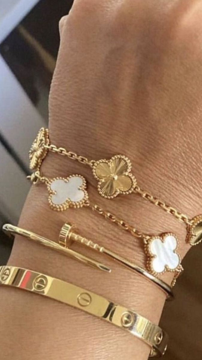 Vintage Alhambra 5 Clover Bracelet – Gold Semi-Jewelry