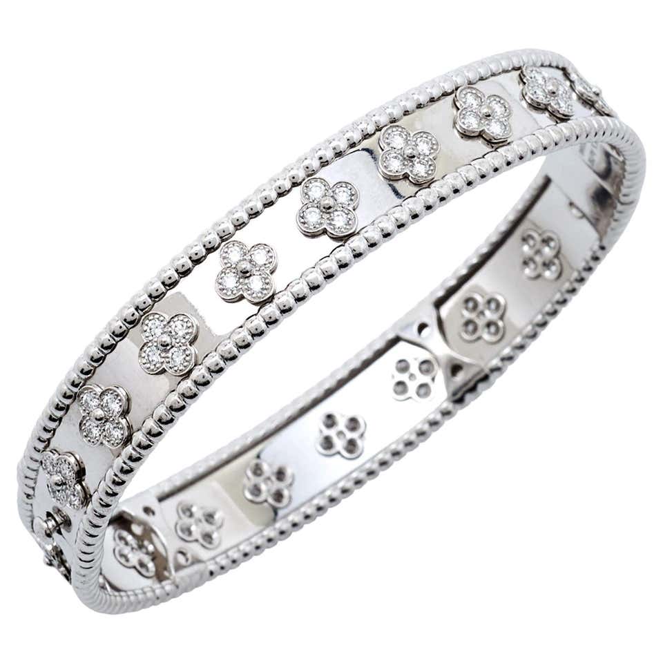 Four-Leaf Clover Bracelet with Zirconia