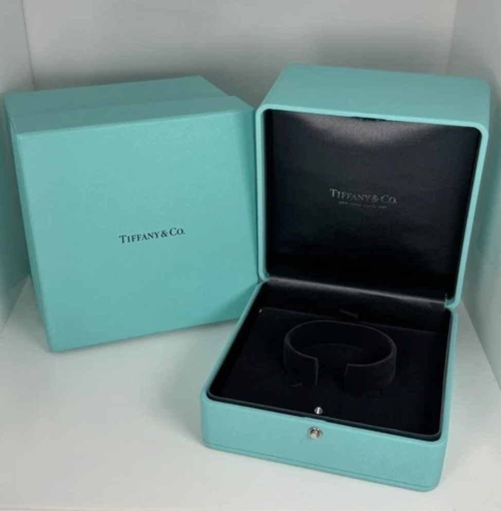 TF Premium Box
