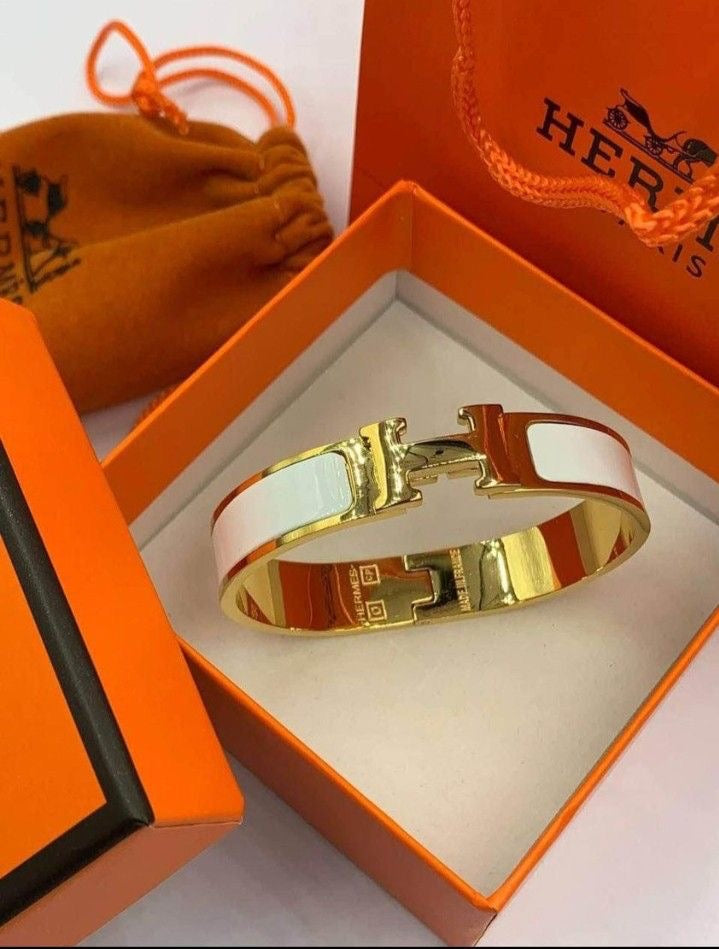 White HM Bracelet