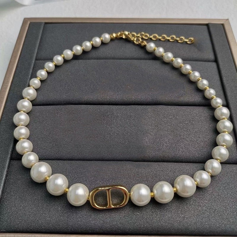 DR-Inspired Pearl Necklace