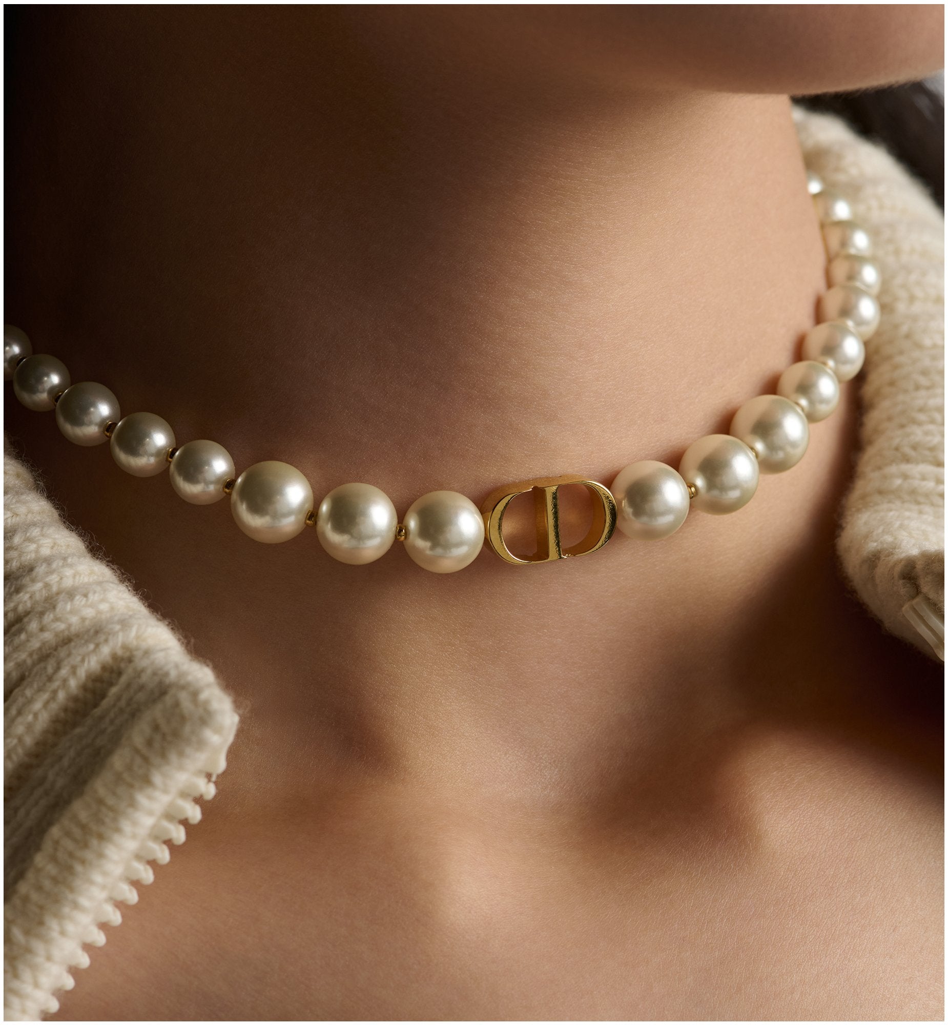 DR-Inspired Pearl Necklace